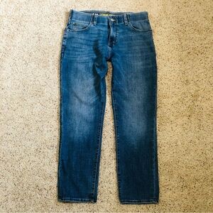 Lee Performance Extreme Motion Jean Straight Fit Tapered Mid Wash